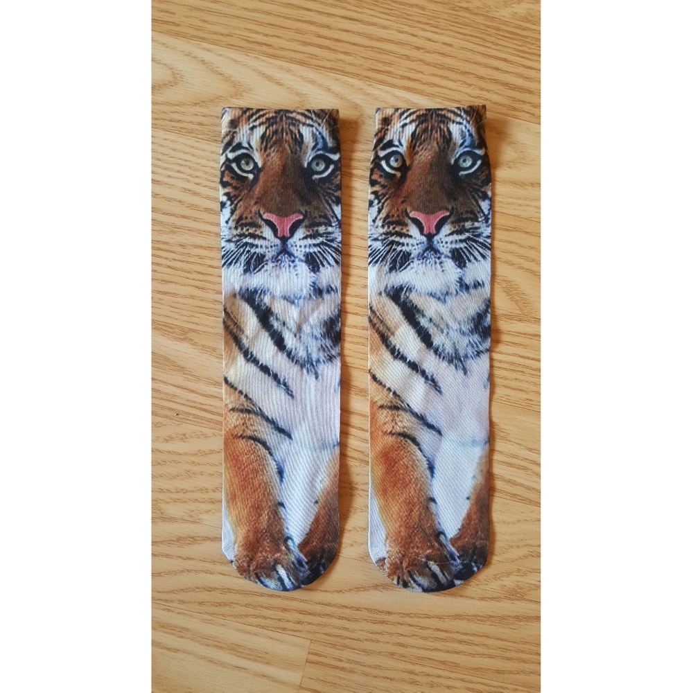 NWOT Tiger Socks